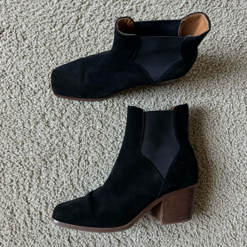 M. Gemi Lelia Suede Boot